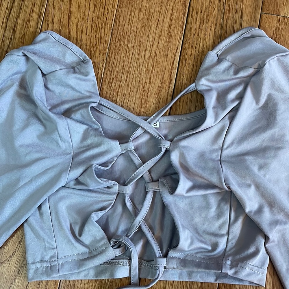 Light Purple Size Small Lace up Back Long Sleeve